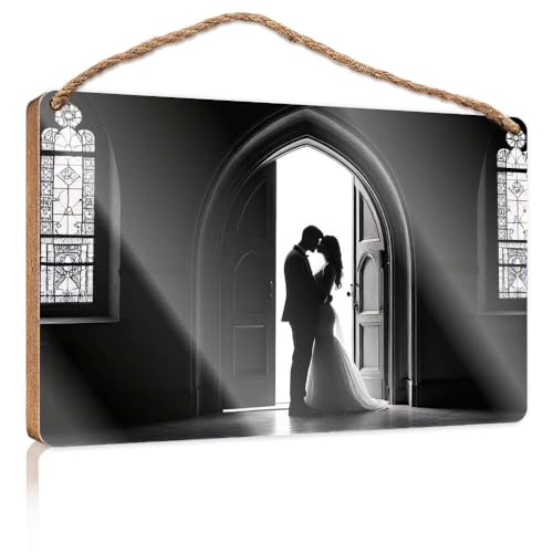 Holz-Türschild, Silhouette eines Paares, das vor einer offenen Tür küsst, lustiges Wanddekor-Schild, Barschilder für Heimdekoration (20 x 30 cm) von CBRT