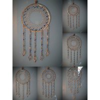 Handgefertigter Traumfänger Aus Kupfer Mit Facettierten Edelsteinperlen Handgefertigter Traumfänger Aus Kupfer Mit Facettierten Edelsteinperlen von CBradfieldDesign