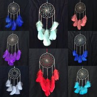 Handgefertigter Traumfänger Aus Versilbertem Kupfer Federn & Edelsteinperlen Handgefertigter Traumfänger Aus Versilbertem Kupfer Federn & Edelsteinperlen von CBradfieldDesign