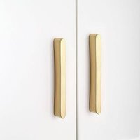 Set mit 2 Lochmitten 3,77 Zoll (96 mm) Küchenschubladengriff Türgriff Moderner Zinklegierungsgriff Gold gebürstetes Messing Hardware für Schrank von CCYKXA