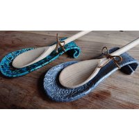 Löffelablage Aus Keramik in Gesprenkeltem Taubengrau - Seidenmatt Löffelablage Aus Keramik in Gesprenkeltem Taubengrau - Seidenmatt von CCushnahanCeramics