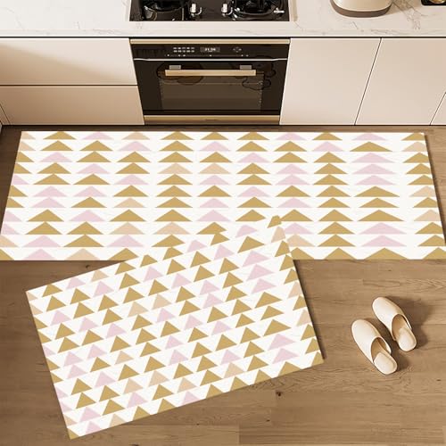 CEDNXOER Küchenteppiche rutschfest Gold Waschbar Bodenmatten-Set 2 Stück Geometrie Rosa Dreieck Anti-Ermüdungs-Stehläufer Für Eingangsbereich Flur Wäscherei, 40×60cm+40×120cm von CEDNXOER