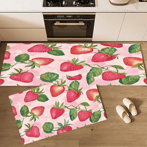 CEDNXOER Küchenteppiche rutschfest Rosa Waschbar Bodenmatten-Set 2 Stück Handgezeichnete Früchte Aquarell Erdbeere Anti-Ermüdungs-Stehläufer Für Eingangsbereich Flur Wäscherei, 50×80cm+50×160cm CEDNXOER Küchenteppiche rutschfest Rosa Waschbar Bodenmatten-Set 2 Stück Handgezeichnete Früchte Aquarell Erdbeere Anti-Ermüdungs-Stehläufer Für Eingangsbereich Flur Wäscherei, 50×80cm+50×160cm von CEDNXOER