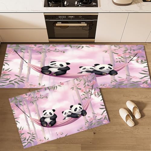 CEDNXOER Küchenteppiche rutschfest Rosa Waschbar Bodenmatten-Set 2 Stück Süße Tiere Fantasie Bambuswald Panda Anti-Ermüdungs-Stehläufer Für Eingangsbereich Flur Wäscherei, 45×75cm+45×150cm CEDNXOER Küchenteppiche rutschfest Rosa Waschbar Bodenmatten-Set 2 Stück Süße Tiere Fantasie Bambuswald Panda Anti-Ermüdungs-Stehläufer Für Eingangsbereich Flur Wäscherei, 45×75cm+45×150cm von CEDNXOER