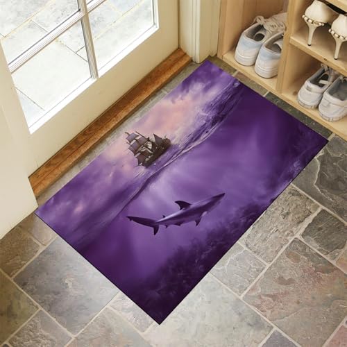 Lila Fußmatte Innen 50x80 cm Ozean Tiere, Waschbar Eingangsteppich, Retro Segelboot Hai Schmutzfangmatte rutschfest, Kurzflor Türmatte Teppich für Eingang, Haustür, Flur von CEDNXOER