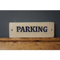 Parkplatz Schild/Vintage Dekor Garagenschild Yard Sign von CERAMICSbyVITA