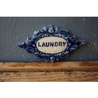 Laundry Schild/Wohndekor Türschild Vintage Dekor von CERAMICSbyVITA