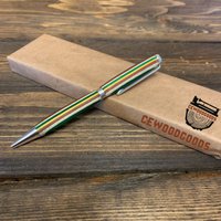 Handgefertigter Kugelschreiber - Mehrfarbiger Roter, Gelber Und Grüner Stift Handgedrehter Holzstift Vatertagsgeschenk von CEWOODGOODS