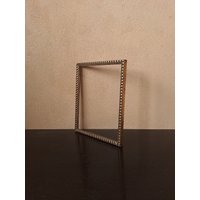 Art Déco Dünner Hölzerner Gestreifter Goldener Und Schwarzer Rechteckiger Bilderrahmen Mit Einer Glasplatte von CEsourced