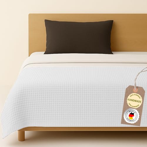 chambry Tagesdecke 135x200 cm - 100 % Baumwolle Waffelstruktur - weiche & atmungsaktive Baumwolldecke - Zeitlose & waschbare Kuscheldecke, Möbelüberwurf, Couchüberwurf oder Bettüberwurf - Weiß von CHAMBRY MADE IN GERMANY