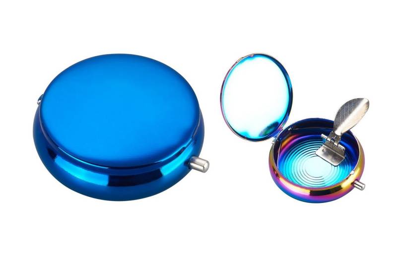 CHAMP Aschenbecher Taschen ASCHENBECHER "Rainbow" Ø5,5cm Deckel Metall rund 06 (Blau), mini Ablagefläche Reiseaschenbecher Taschenaschenbecher Reise Outdoor von CHAMP