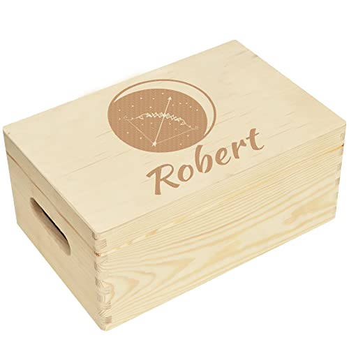 CHICCIE Aufbewahrungsbox Sternzeichen Schütze mit Name 30x20cm Natur Holzbox von CHICCIE