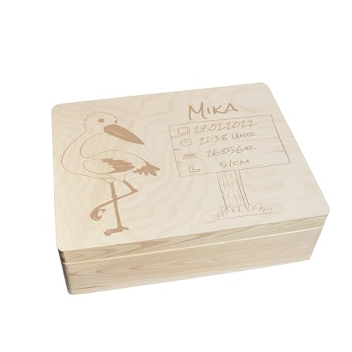 CHICCIE Erinnerungsbox personalisiert für Baby & Kind mit Gravur Storch - Geburt Holzkiste für schöne Erinnerungen - Holz-Box Erinnerungskiste 40x30x14cm von CHICCIE