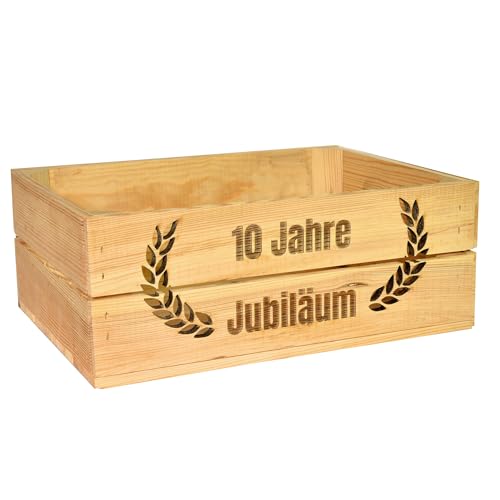 CHICCIE Holzkiste Personalisiert Kranz mit Wunschtext - Gravierte Erinnerungskiste Jubiläum Geburtstag CHICCIE Holzkiste Personalisiert Kranz mit Wunschtext - Gravierte Erinnerungskiste Jubiläum Geburtstag von CHICCIE