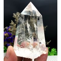 Seltene Große Klare Goldene Rutil Einschlüsse Quarz + Grüner Phantomquarz Punkt/Kristallturm/Goldnadeln Kristallprobe/Besonderes Geschenk Seltene Große Klare Goldene Rutil Einschlüsse Quarz + Grüner Phantomquarz Punkt/Kristallturm/Goldnadeln Kristallprobe/Besonderes Geschenk von CHMineralCollection