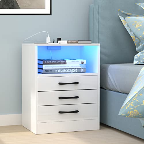 CHOWGOLI Nachttisch, LED Nachttisch mit Steckdose und Ladefunktion, Nachtschrank mit 3 Schublade und Offenem Fach, Nightstand Weiß, 45x35x60cm von CHOWGOLI