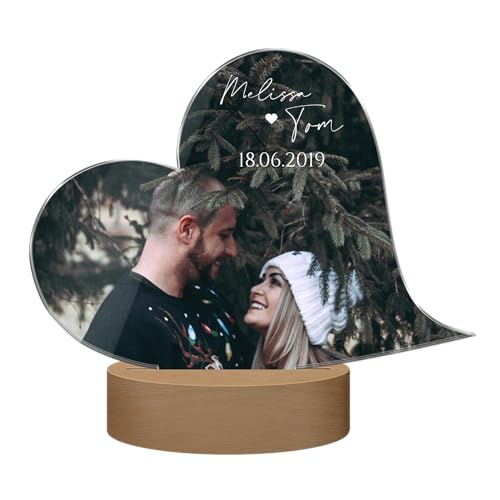 CHRISCK design Foto Standbild in Herzform mit LED Beleuchtung und Holzständer - personalisierte Geschenkidee für schöne Erinnerungen - Größe ca. 18,5 x 15 cm von CHRISCK design