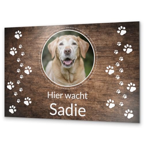Holzoptik Hundeschild mit eigenem Foto und Text - Hundeschilder aus Alu Dibond Verbundplatten ab einer Größe von 15x10 cm von CHRISCK design