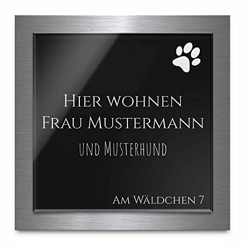 Premium Türschild aus Hochglanz Acrylglas und V2A Edelstahl | Namensschilder mit Gravur und Motiven Familienschild Türschilder für die Haustür mit Namen selbstklebend oder mit Bolzen 12x12 cm von CHRISCK design