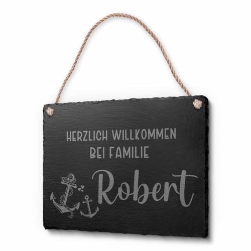 Schiefertafel mit Kordel & Deiner Wunsch-Gravur | Persönliches Geschenk oder individuelle Dekoidee | Mit Motiven zB Blumen Rosen Leuchtturm Herzen Vögel von CHRISCK design