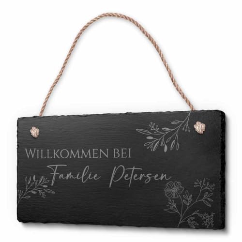 Schöne Schiefer Türschilder für die Haustür mit Gravur - 20x10 cm - Schiefer Schild mit Kordel zum Aufhängen - graviertes Haustürschild & Willkommensschild von CHRISCK design