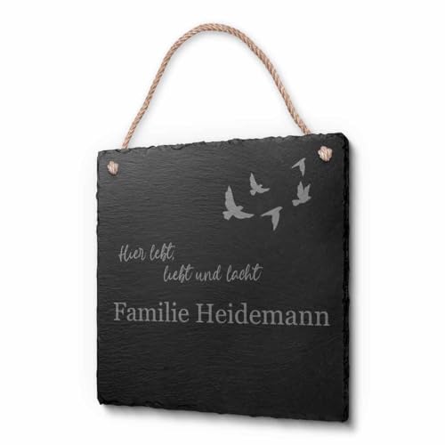 Schöne Schiefer Türschilder für die Haustür mit Gravur | Schiefer-Schild mit Kordel zum Aufhängen in ca. 20x20 cm Gravierte Namensschilder Klingelschilder mit Namen oder Texten Herzlich Willkommen von CHRISCK design