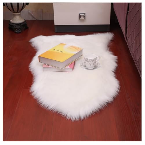 CHUYIX Plüsch Flauschige Teppiche Künstlicher Plüschteppich Kunstwolle Weiche Teppich Rutschfester Kunstfell Matte Rund Lammfell Fellteppich für Schlafzimmer Wohnzimmer Weiß 45 * 65cm CHUYIX Plüsch Flauschige Teppiche Künstlicher Plüschteppich Kunstwolle Weiche Teppich Rutschfester Kunstfell Matte Rund Lammfell Fellteppich für Schlafzimmer Wohnzimmer Weiß 45 * 65cm von CHUYIX