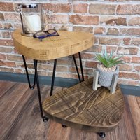 Rustikaler Kleiner Blatt-Beistelltisch, Couchtisch, Weihnachtsbaumständer, Pflanzenständer, Nachttisch Aus Rustikalem Holz Auf Haarnadelbeinen Stahl von CLARFURNITURE