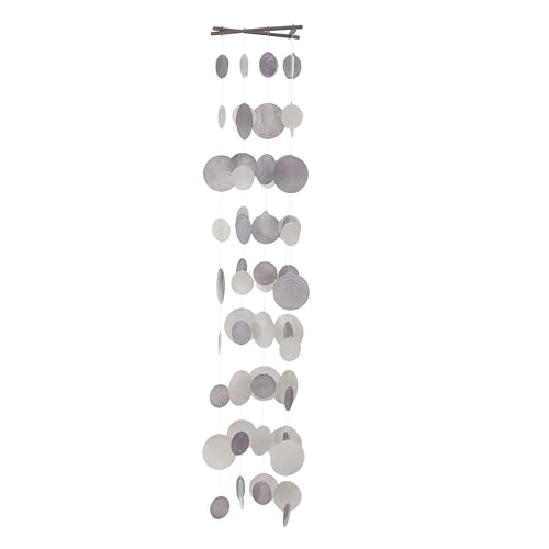 Tolles Muschel Windspiel Capiz aus hochwertigem Perlmutt. Modell: PEPA GRAU Rund, 100 cm Länge und 20 cm Durchmesser, Design in Grautönen mit Muster, Material Perlmutt von CmD