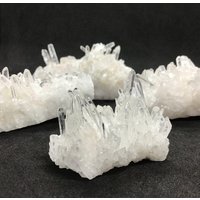 Clear Quartz Cluster Clear Quartz Cluster von COCOROCRYSTAL
