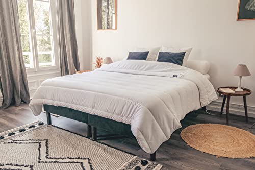 COLAS NORMAND Ganzjahresdecke aus Baumwolle und recycelter Füllung, 240 x 220 cm von COLAS NORMAND