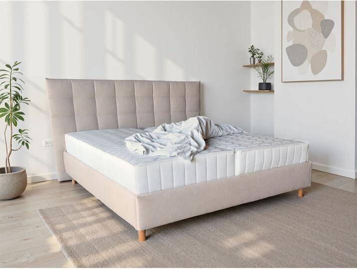 COLLECTION AB Polsterbett CLASSIC Scandi erhältlich in der Breite 180x200cm, 3 Varianten: Rahmen, Rahmen + Rost oder Komplett-Set mit King-Matratze, beige von COLLECTION-AB