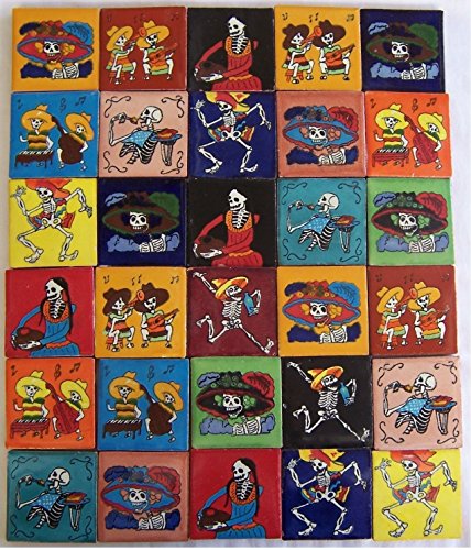 COLOR Y TRADICIÓN 30 handbemalte mexikanische Talavera-Fliesen "Tag der Toten", 2 x 2 von COLOR Y TRADICIÓN