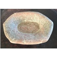 Handgeschnitzte Marmorplatte von CONTRASTES