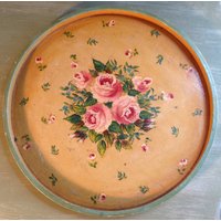 Hübsche Runde, Bemalte Holzdecke Hübsche Runde, Bemalte Holzdecke von CONTRASTES