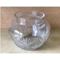 Vase Aus Geschnitztem Kristall von CONTRASTES