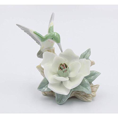 Cosmos 96402 Kolibri mit Magnolie, 10,2 cm hoch von Cosmos Gifts