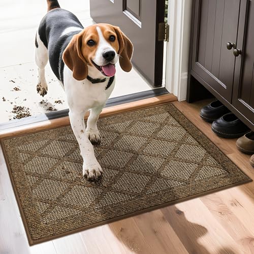 COSY HOMEER Rutschfeste Fußmatte, 50,8 x 81,3 cm, Eingangsteppich, niedriges Profil, saugfähig, Schmutzfangmatte für den Vordereingang, waschbare Polypropylen-Eingangsmatte (braun) von COSY HOMEER