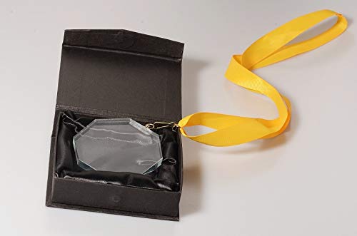 CRISTALICA Glas-Medaille Achteck Pokal 7,5 cm inkl. Band und Verpackung CRISTALICA Glas-Medaille Achteck Pokal 7,5 cm inkl. Band und Verpackung von CRISTALICA