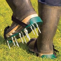 Garden Mile Garden Rasenbelüfter-Schuhe, manueller Rasenbelüfter mit 5,7 cm langen Spikes und universellen Aufsätzen, Rasenbelüfter-Sandalen von CSPARKV