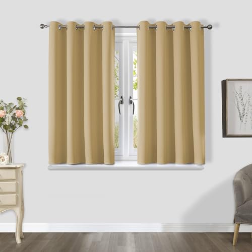 CUCRAF Blickdicht vorhänge Kurze Vorhänge Fensterbehandlung Verdunkelungsvorhänge Ösenvorhänge für Wohnzimmer 2er Set Raumdekoration - H137x B117cm, Biscotti Beige von CUCRAF