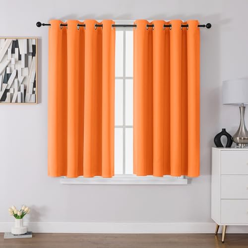 CUCRAF Verdunklungsvorhänge Thermovorhang Kälteschutz 2er Set H117 x B137cm Gardinen mit Ösen Orange Vorhang Blickdicht Weich und Langlebig Schallschutz Vorhang für Schlafzimmer Wohnzimmer CUCRAF Verdunklungsvorhänge Thermovorhang Kälteschutz 2er Set H117 x B137cm Gardinen mit Ösen Orange Vorhang Blickdicht Weich und Langlebig Schallschutz Vorhang für Schlafzimmer Wohnzimmer von CUCRAF