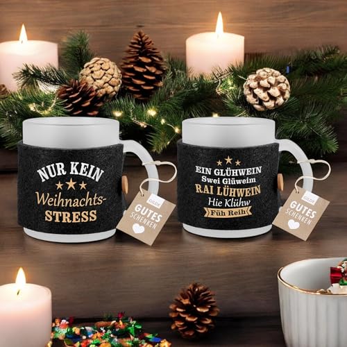 CULT at home Geschenkset - 2 große Weihnachtstassen Tassen Jumbo Kaffeebecher Teetasse 330 ml aus satiniertem Glas mit Filzbanderole Spruch und 2 runde Filzuntesetzer - schwarz weiß CULT at home Geschenkset - 2 große Weihnachtstassen Tassen Jumbo Kaffeebecher Teetasse 330 ml aus satiniertem Glas mit Filzbanderole Spruch und 2 runde Filzuntesetzer - schwarz weiß von CULT at home