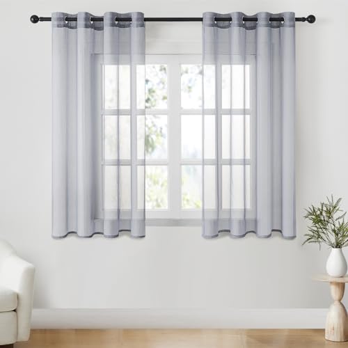 CUTEWIND Gardinen mit Ösen Grau, Wohnzimmer Gardinen Modern 2er Set, Vorhang Transparent 160 cm Hoch, Vorhänge Schlafzimmer Durchsichtig 140 cm Breit, Ösenvorhänge Gardinen Schals von CUTEWIND