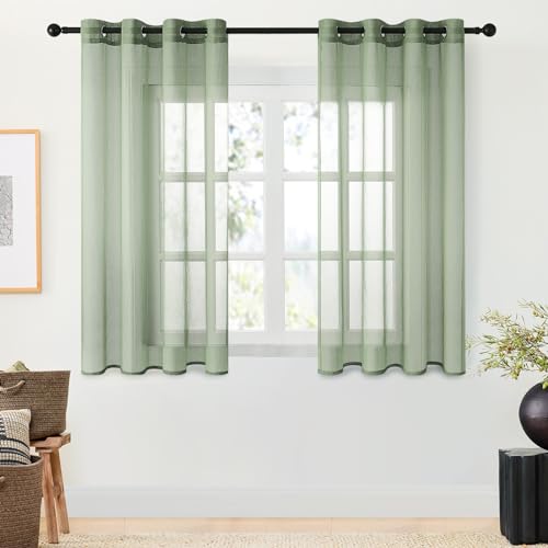 CUTEWIND Gardinen mit Ösen Vorhänge Wohnzimmer Halbtransparente Vorhang aus Voile Polyester Ösenschal Transparent Wohnzimmer Gardine für Schlafzimmer 140 X 145 cm B x H Grommet Top 2 Stücke Grün CUTEWIND Gardinen mit Ösen Vorhänge Wohnzimmer Halbtransparente Vorhang aus Voile Polyester Ösenschal Transparent Wohnzimmer Gardine für Schlafzimmer 140 X 145 cm B x H Grommet Top 2 Stücke Grün von CUTEWIND
