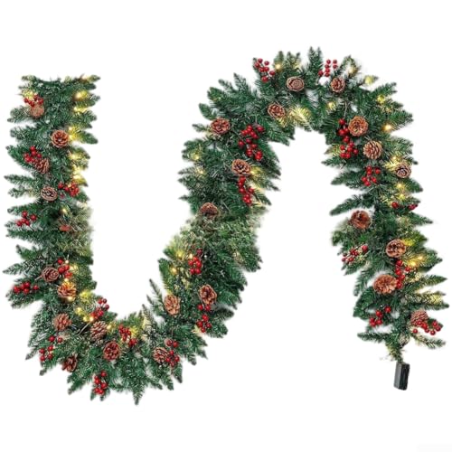 CYRENT Künstliche Weihnachtsgirlande mit realistischen Tannenzapfen und Beeren-Details mit LED-Beleuchtung zum Aufhängen an Wänden, Türen und Kaminsims (C) von CYRENT