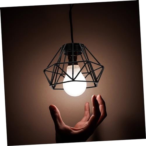 Cabilock 3 Stück Retro Lampenschirm Hohl Geometrisch Metall Vintage Kronleuchter Abdeckung Schwarz Robuster Draht Lampenschutz für Wohnzimmer Küche Schlafzimmer Vielseitig Einsetzbar Cabilock 3 Stück Retro Lampenschirm Hohl Geometrisch Metall Vintage Kronleuchter Abdeckung Schwarz Robuster Draht Lampenschutz für Wohnzimmer Küche Schlafzimmer Vielseitig Einsetzbar von Cabilock