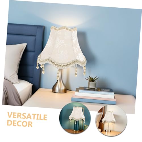 Cabilock Vintage Jacquard Stoff Lampenschirm mit Perlenquasten Elegante Europäische Blumenoptik Welliger Glockenform Lichtdiffusierend Passend für Tisch- Steh Nachttischlampen Stilvolle Cabilock Vintage Jacquard Stoff Lampenschirm mit Perlenquasten Elegante Europäische Blumenoptik Welliger Glockenform Lichtdiffusierend Passend für Tisch- Steh Nachttischlampen Stilvolle von Cabilock