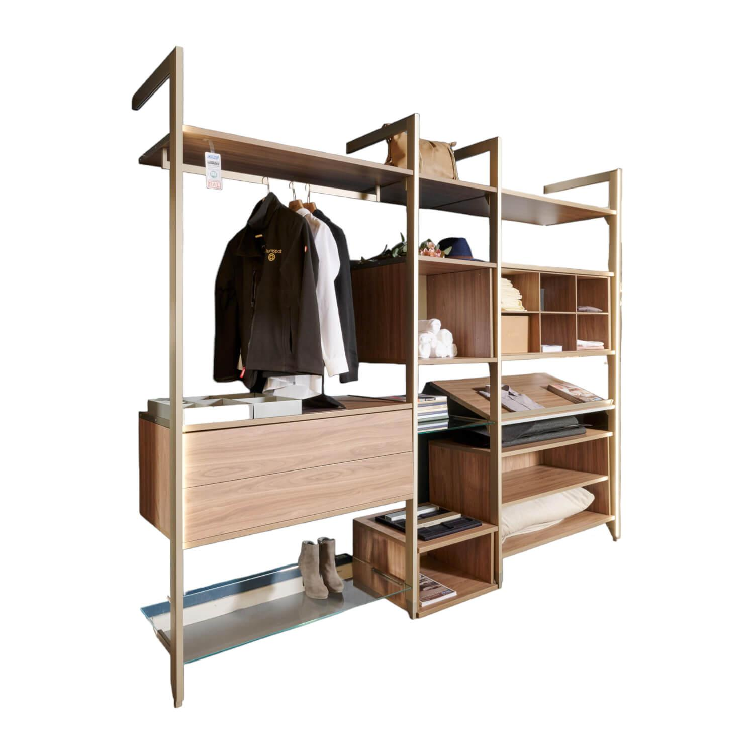 Stangensystem Atrio Alu Goldfarbig Holzdekor Wallnuss Stangensystem Atrio Alu Goldfarbig Holzdekor Wallnuss von Cabinet