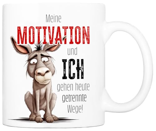 Cadouri Tasse mit Spruch Meine Motivation und ich Kaffeetasse Büro Arbeit, Geschenk, Keramik, Kaffeebecher, Geschenkidee Arbeitskollege, lustig, Humor, 330 ml von Cadouri